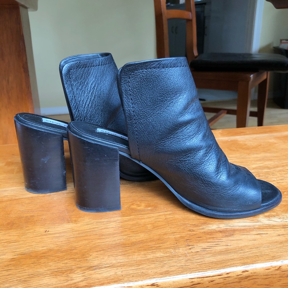 STEVE MADDEN Mule Heels